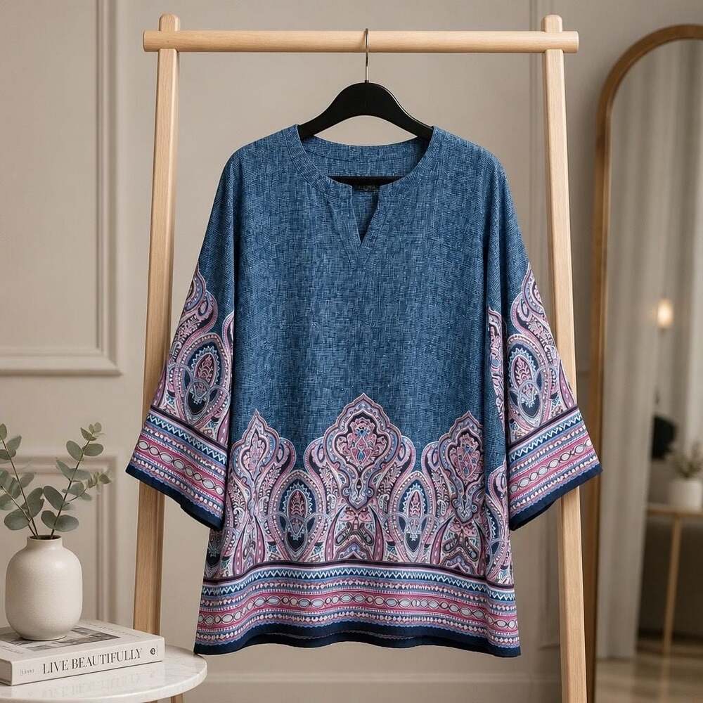 Cynthia Rowley Woman Blue Paisley Print V-Neck Tunic Top with Button Back